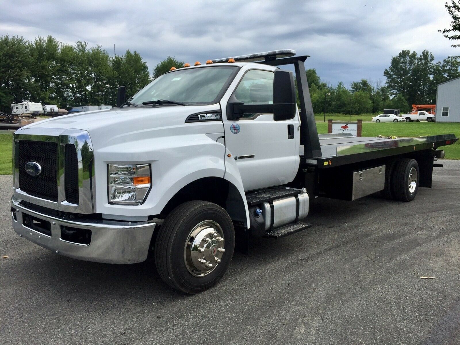 flat-bed-towing-truck-service